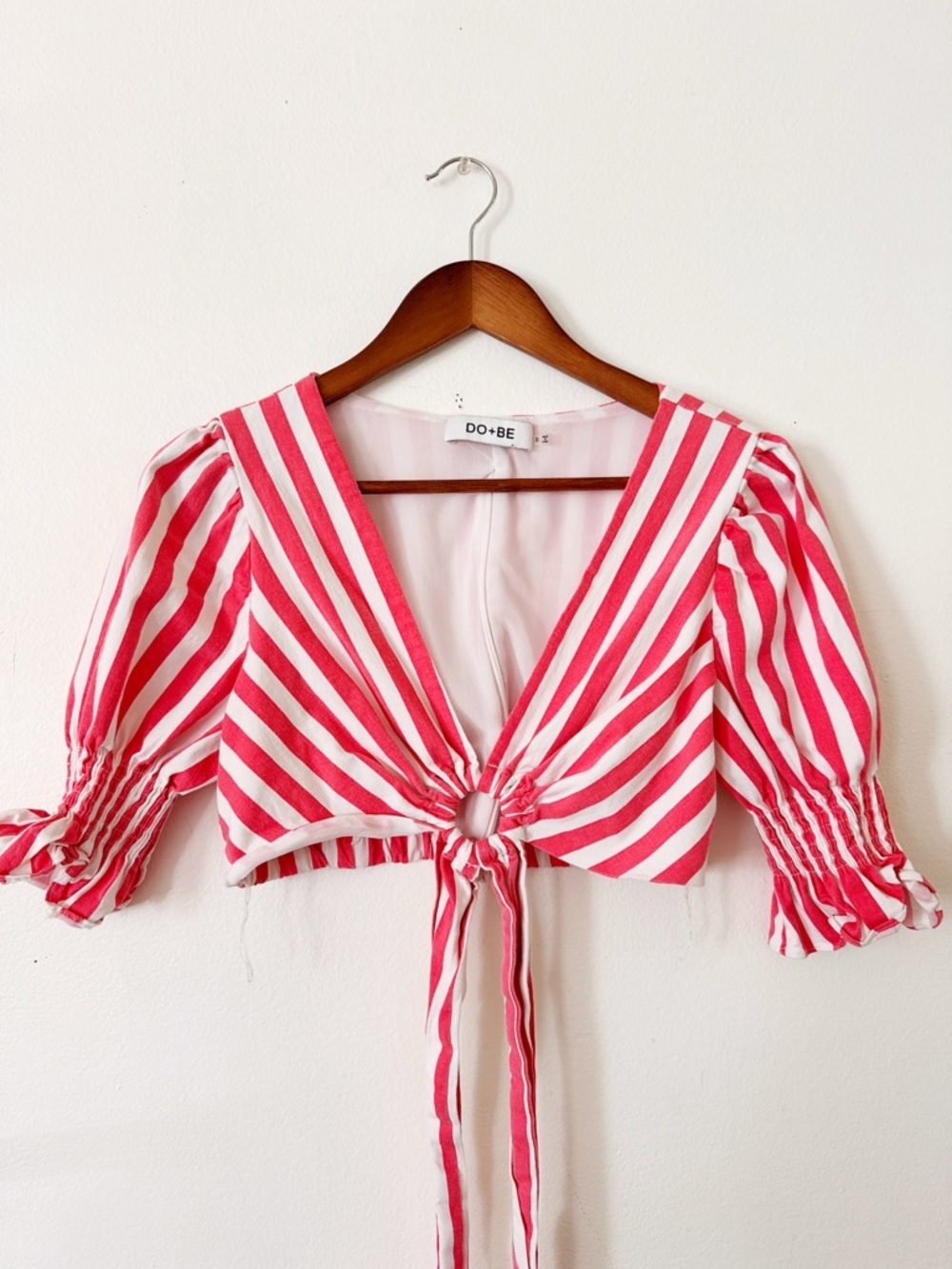 DO+BE red & White Stripe Tie-Front Crop Top small - Picture 3 of 7